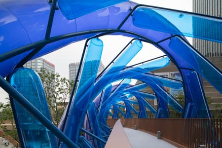 Light Vortex Bridge